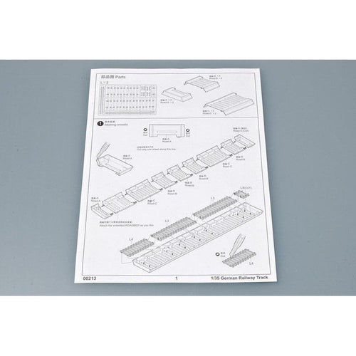 00213 1/35 German Railway Track Set Plastic Model Kit