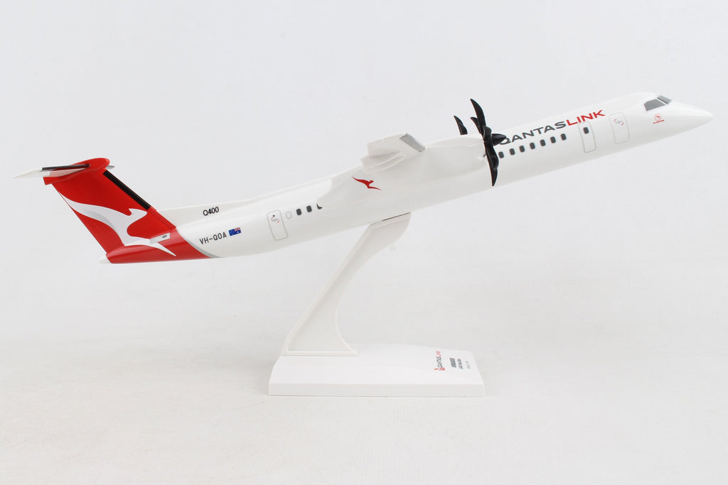 SKR1016 SKYMARKS QANTASLINK Q400 1/100 NEW LIVERY