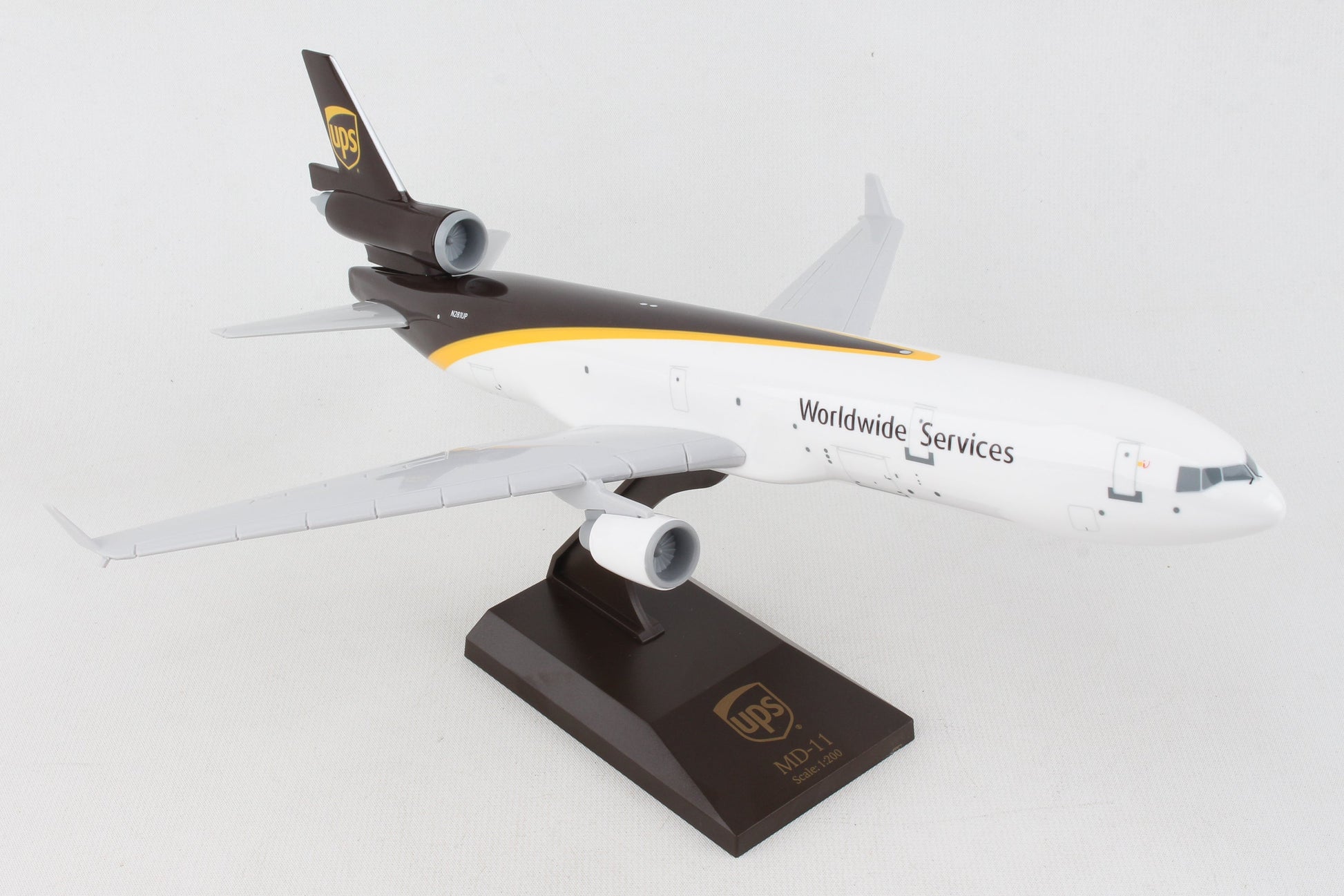 SKR1086 SKYMARKS UPS MD-11 1/200
