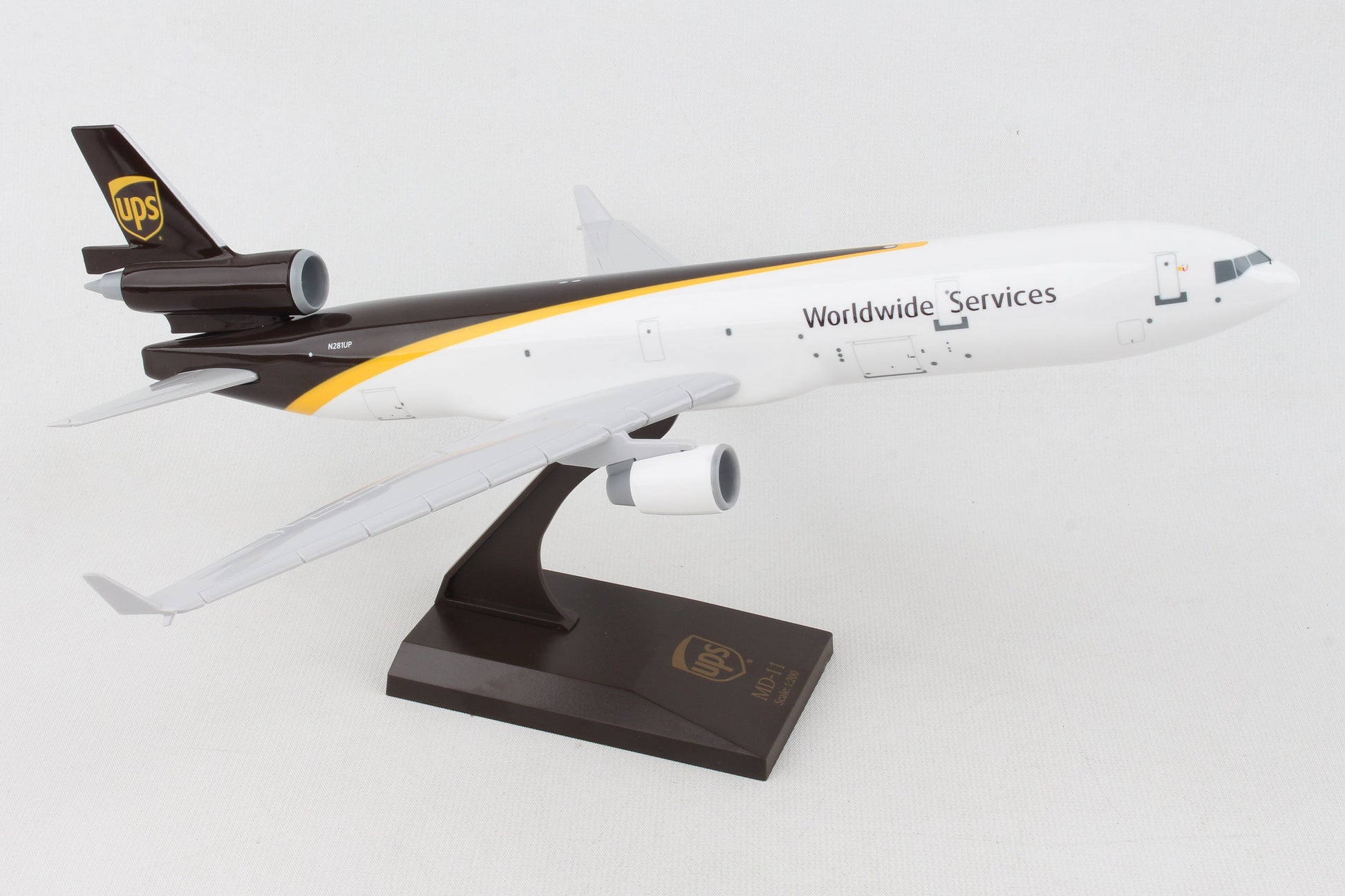 SKR1086 SKYMARKS UPS MD-11 1/200