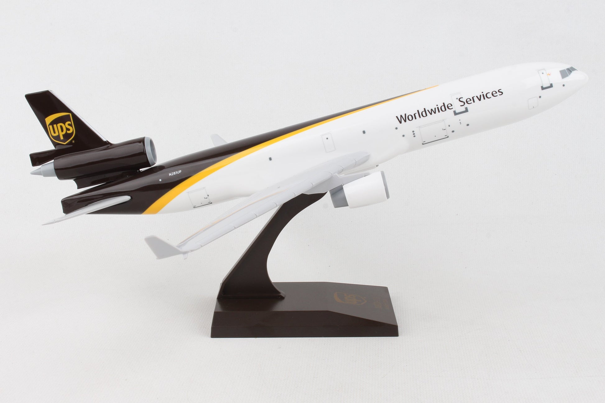 SKR1086 SKYMARKS UPS MD-11 1/200