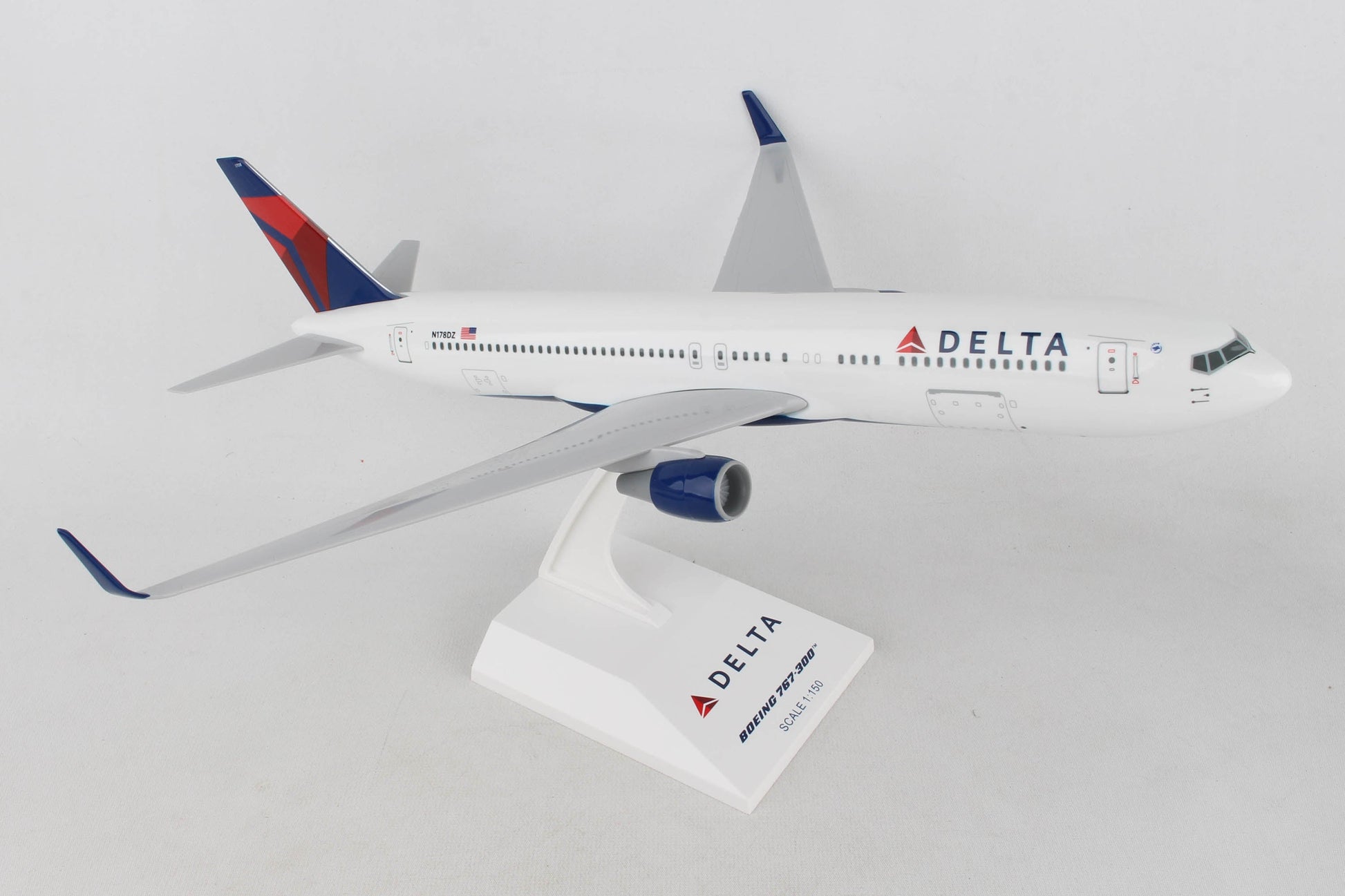 SKR330 SKYMARKS DELTA 767-300 1/150 2007 LIVERY