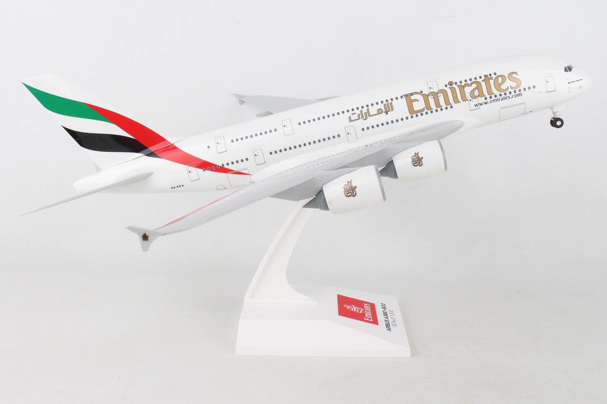 SKR698 SKYMARKS EMIRATES A380-800 1/200 W/GEAR